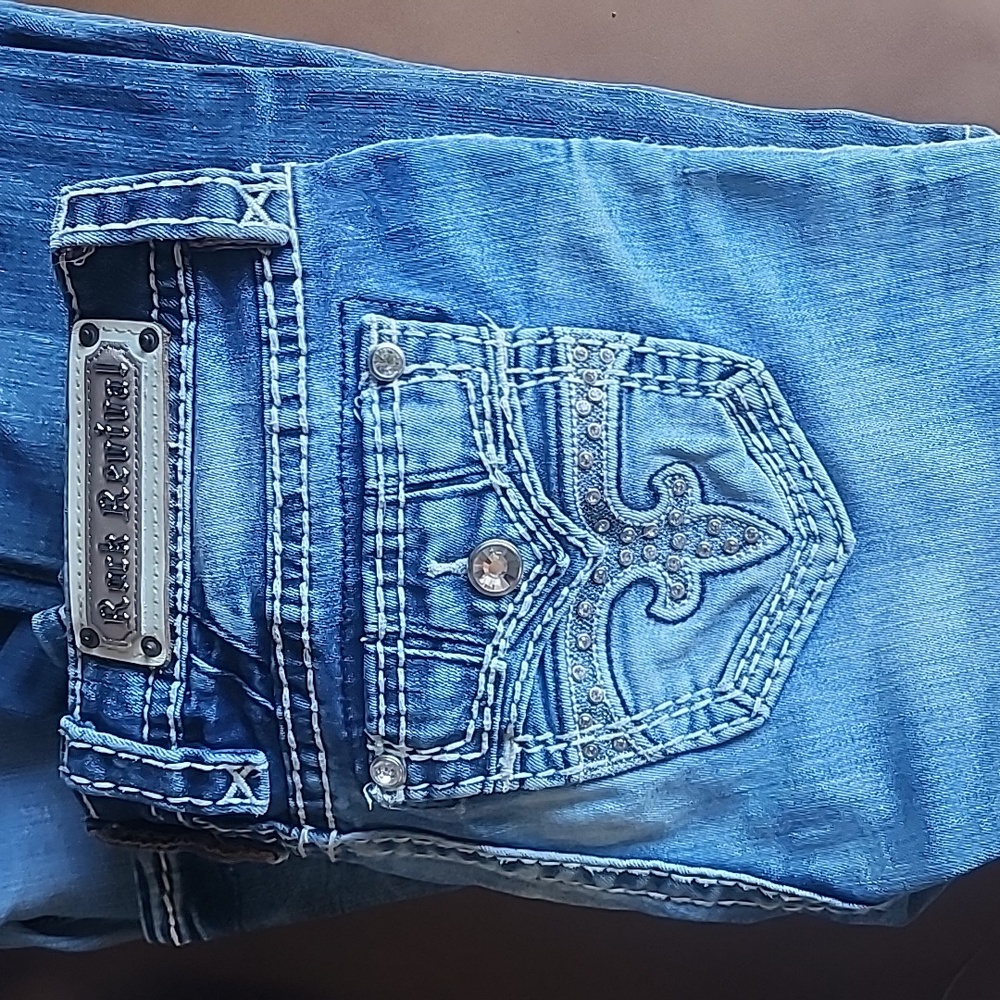 Jeans - Picture 2 of 4